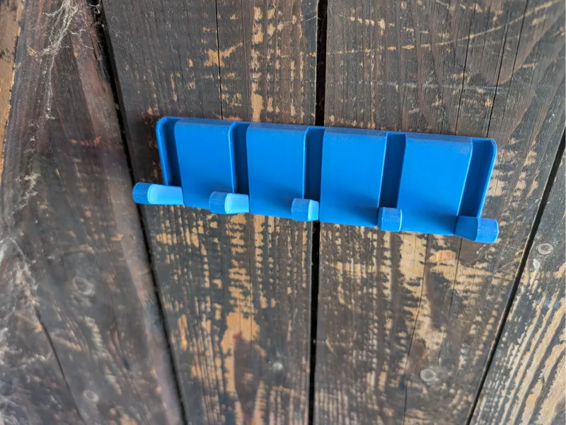 Fold-out hanger