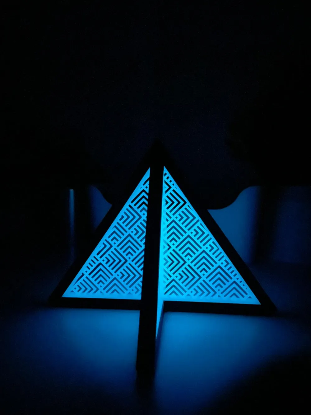 马赛克金字塔——夜光装饰 - 免费 3D 打印模型 - MakerWorld