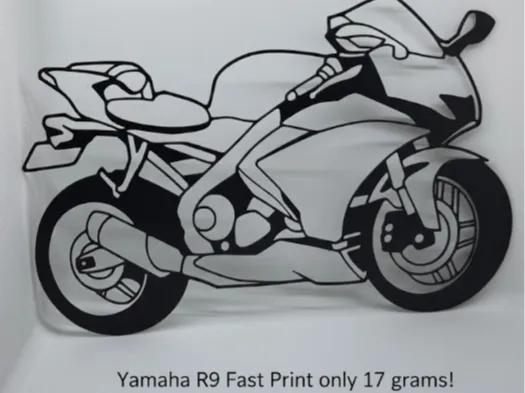 Yamaha R9 Silhouette