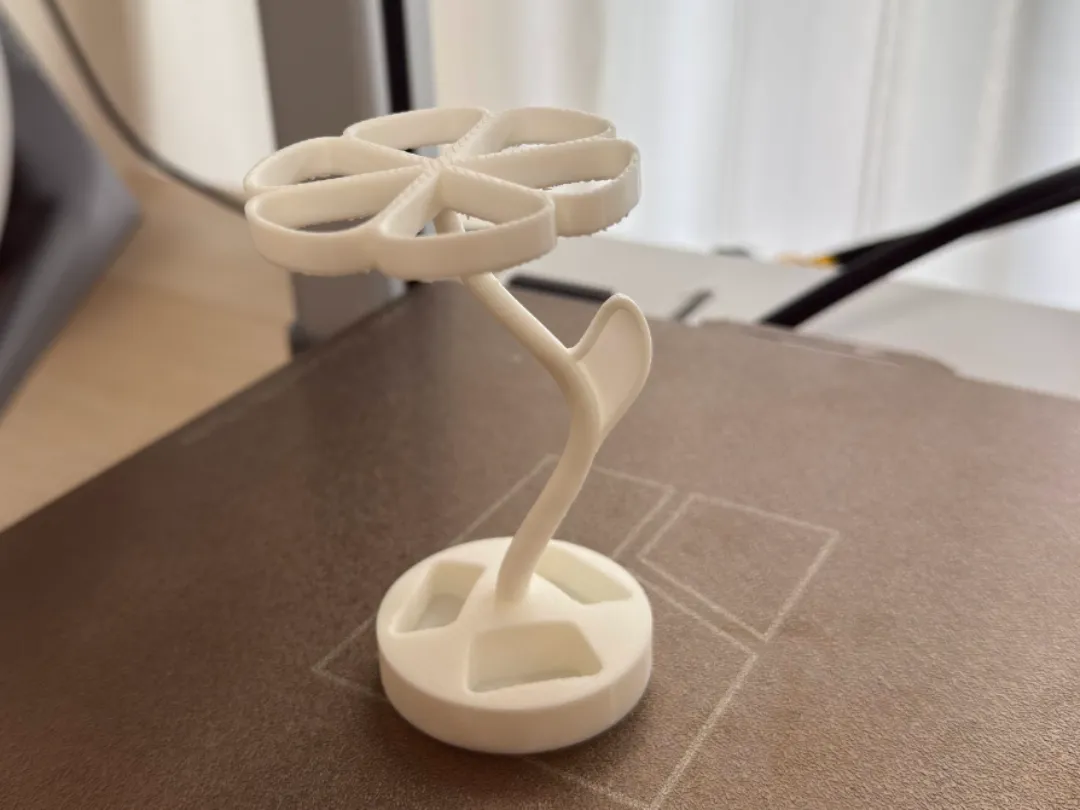 Support fleur pour stylos ou brosses à dents