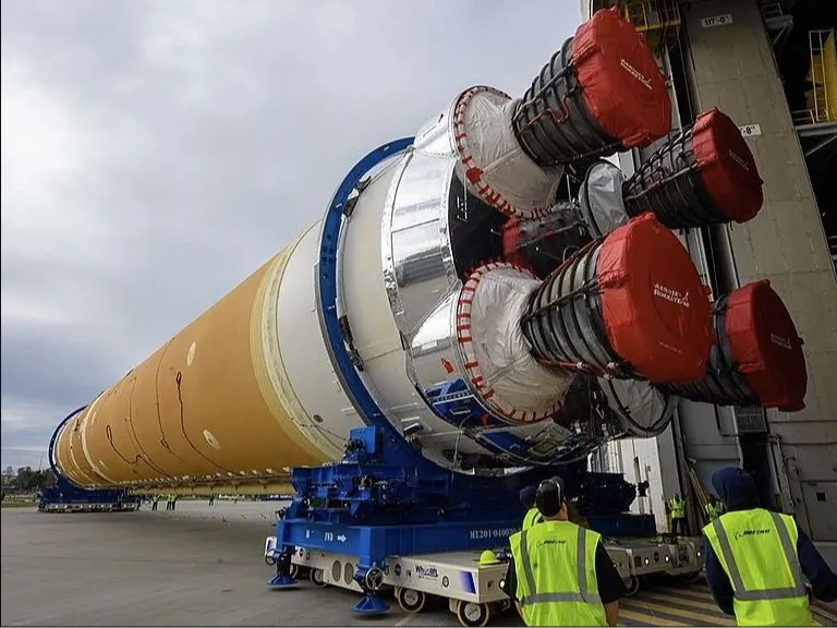 Artemis 1 Core Stage Arrives-Lithophane
