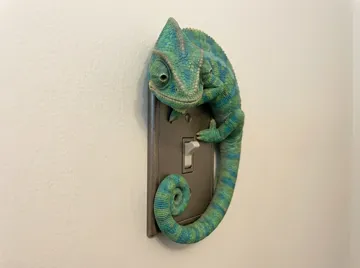 Figura decorativa: Switch-Clinging Chameleon Figurine — vista de referencia 5