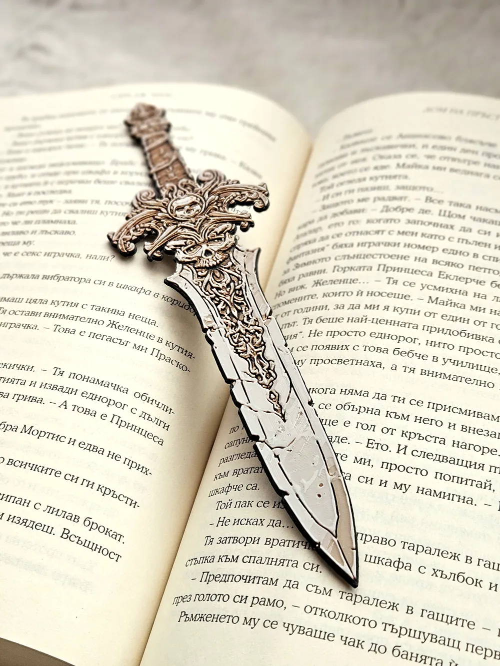 Skullthorn Blade - Bookmark - Free 3D Print Model - MakerWorld