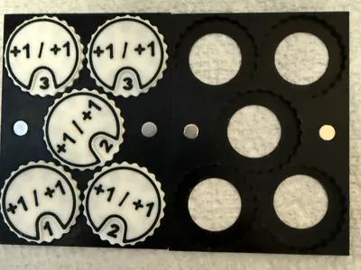 Circle +1/+1 counter Holder Slides into deck box