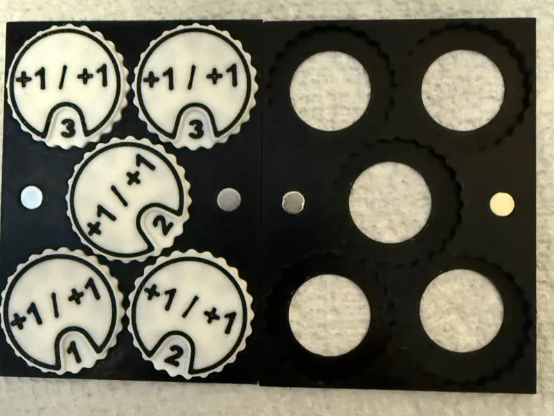 Circle +1/+1 counter Holder Slides into deck box