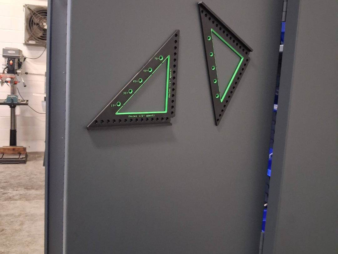 Magnetic 2-piece speed square