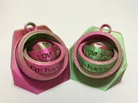 Bague fidget LOVE avec socle d'exposition — photo 2