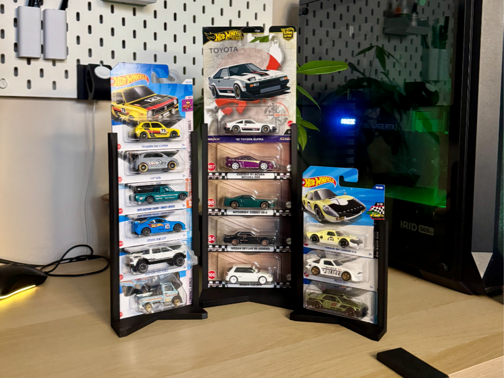 Stand / Display – One-Piece Design for 1:64 cars