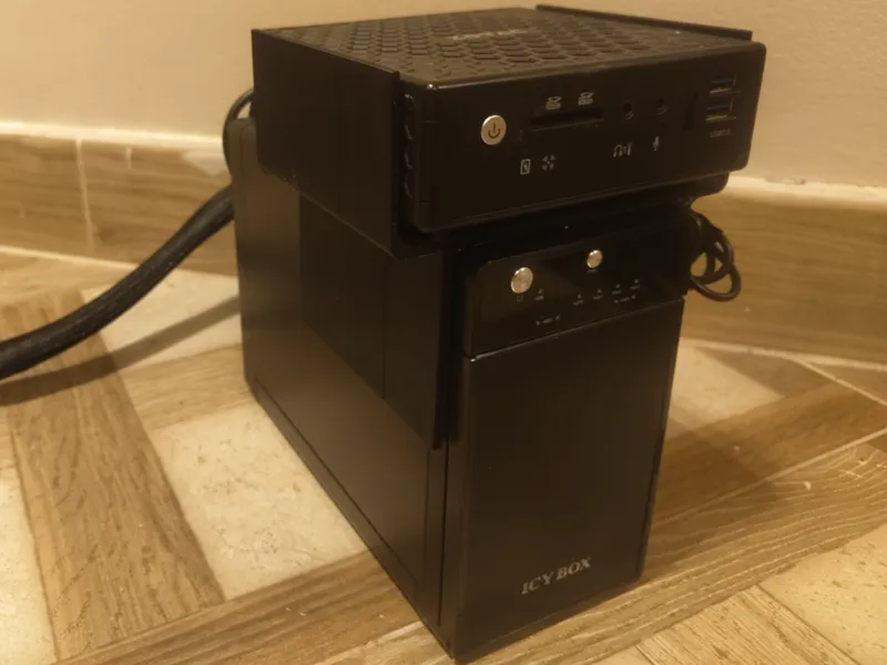 icy box 2 bay hdd enclosure+zotac mini pc holder