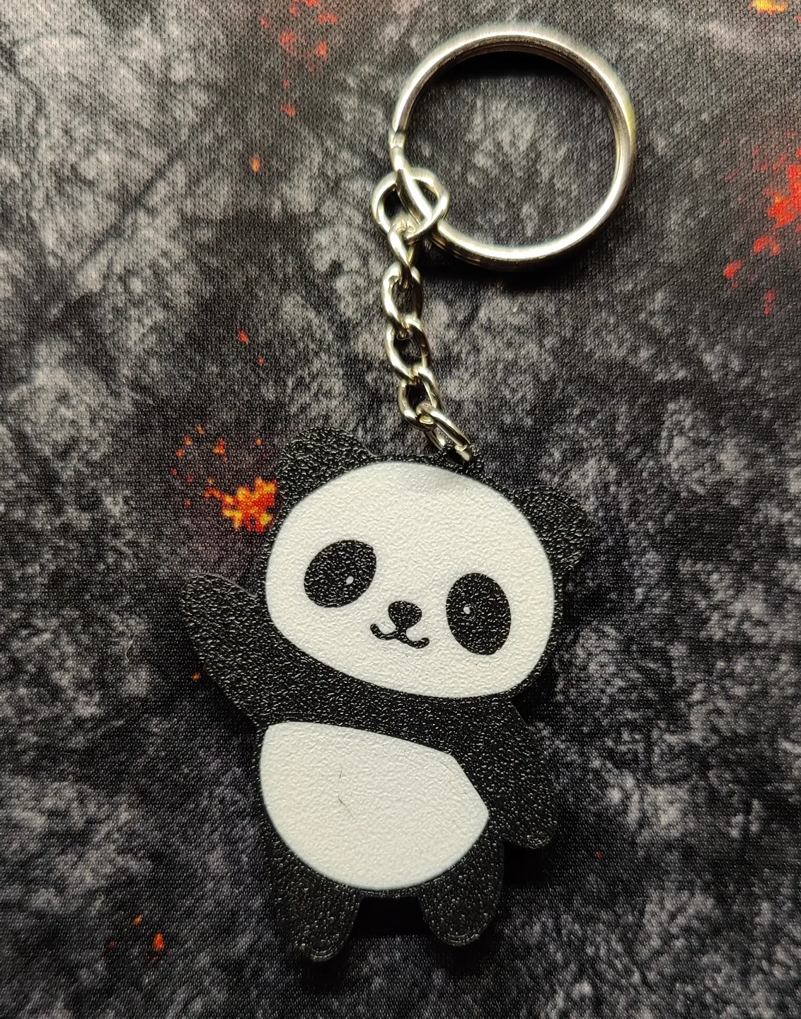 Panda keychain by nicola.tegon.90 MakerWorld: Download Free 3D Models - 3D model önizlemesi