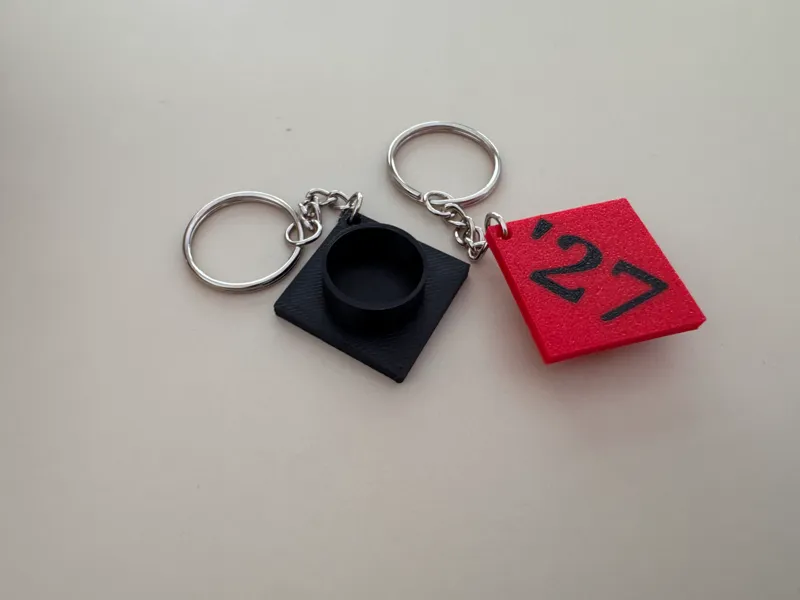 Graduation Cap Class of 2027 keychains