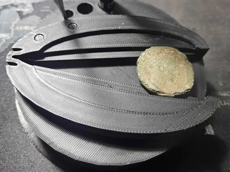Coin Cleaning Clamp (vice)