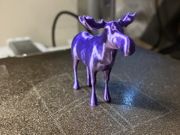 Figurine miniature d'élan
