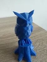 Hibou low poly sur souche — photo 2