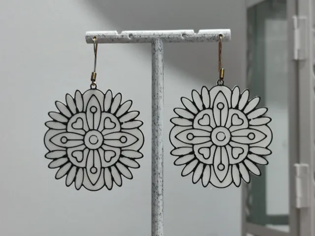 Aretes Sol de Medianoche