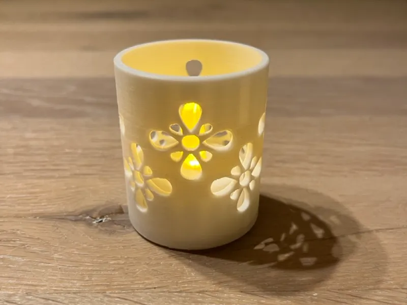 Christmas  candlelight with snowflake pattern