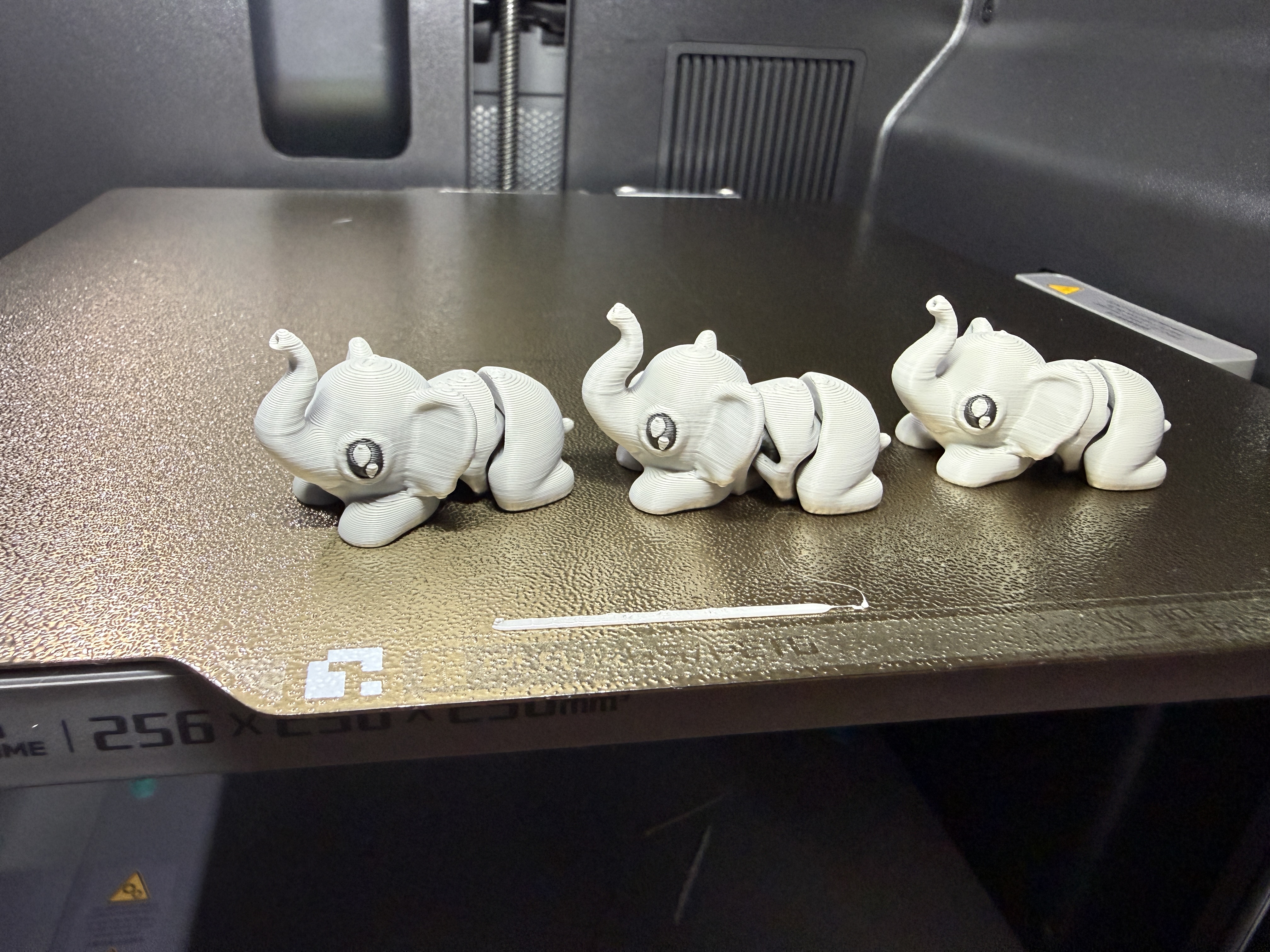 Miniatura 2 do modelo 3D Tiny Flexy Elephant