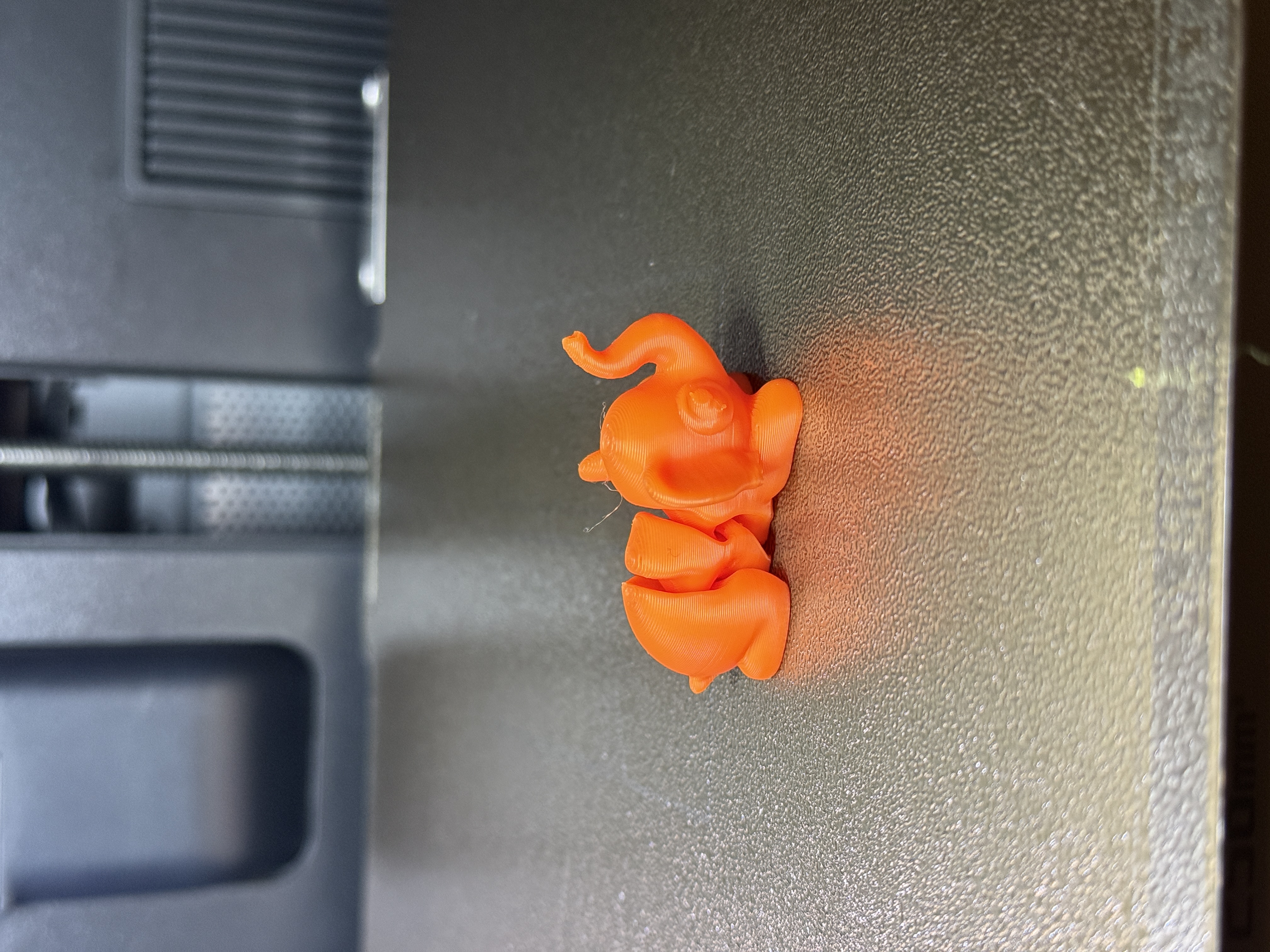 Miniatura 1 do modelo 3D Tiny Flexy Elephant