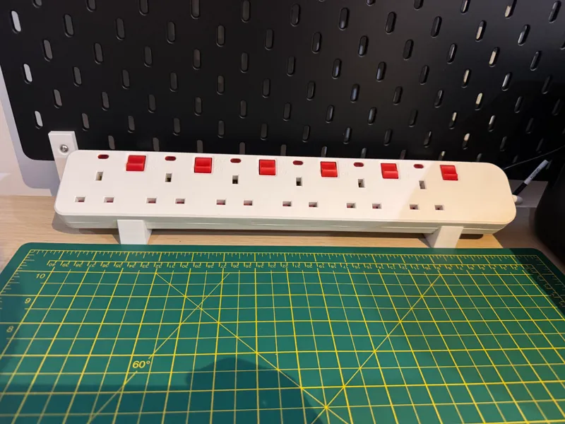 UK powerstrip 45 degree mount