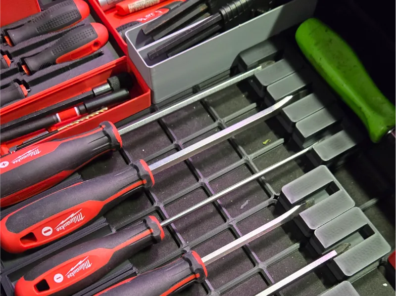 Gridfinity Universal Screwdriver holder 