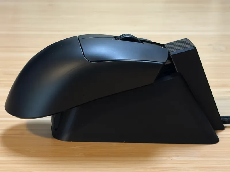 Razer Viper v3 Pro Magnetic Charging Dock