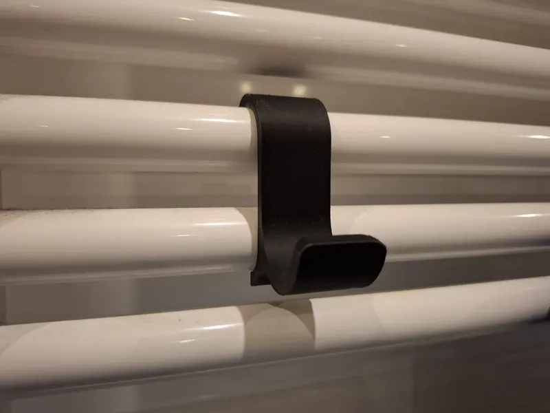 Haken für Heizkörper - Handtuchtrockner Ø24 mm