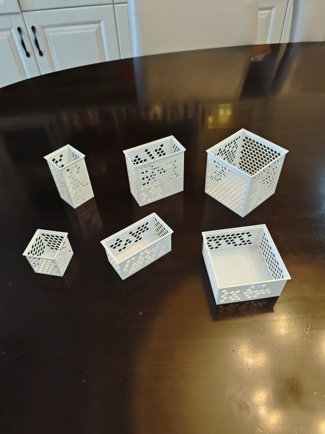 Miniatura 2 do modelo 3D 6款不同尺寸 镂空 叠加 堆叠 收纳盒 省料