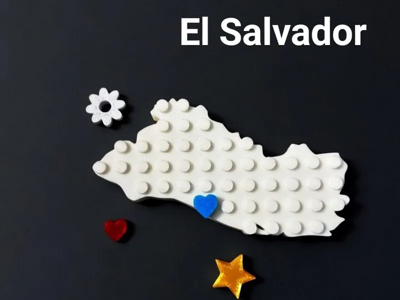 El Salvador Brick magnet with movable heart