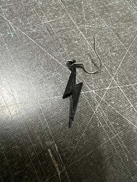 earring thunderbolt