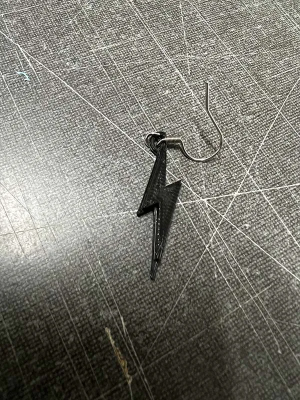 earring thunderbolt