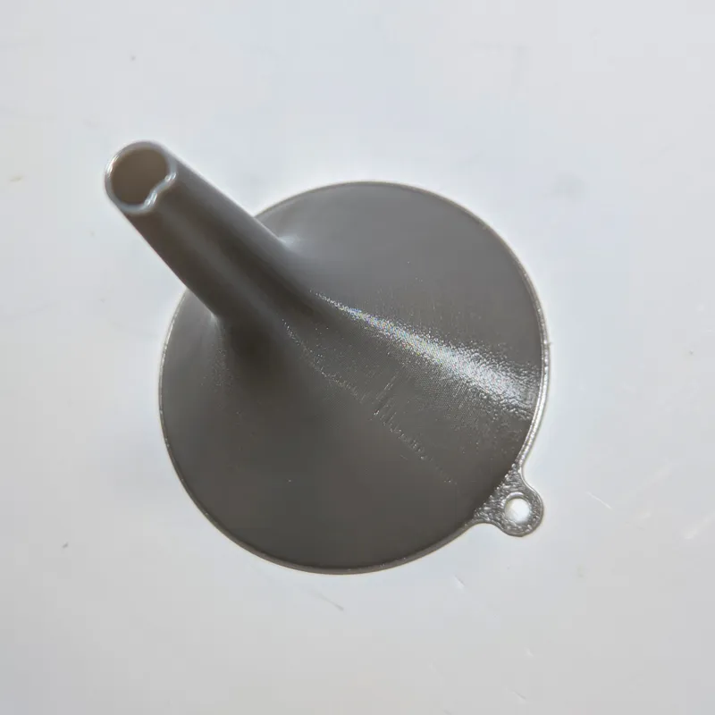 Simple elegant vase mode funnel with air vent