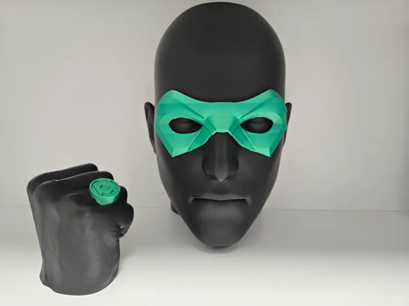 Green Lantern Ring and Mask Display