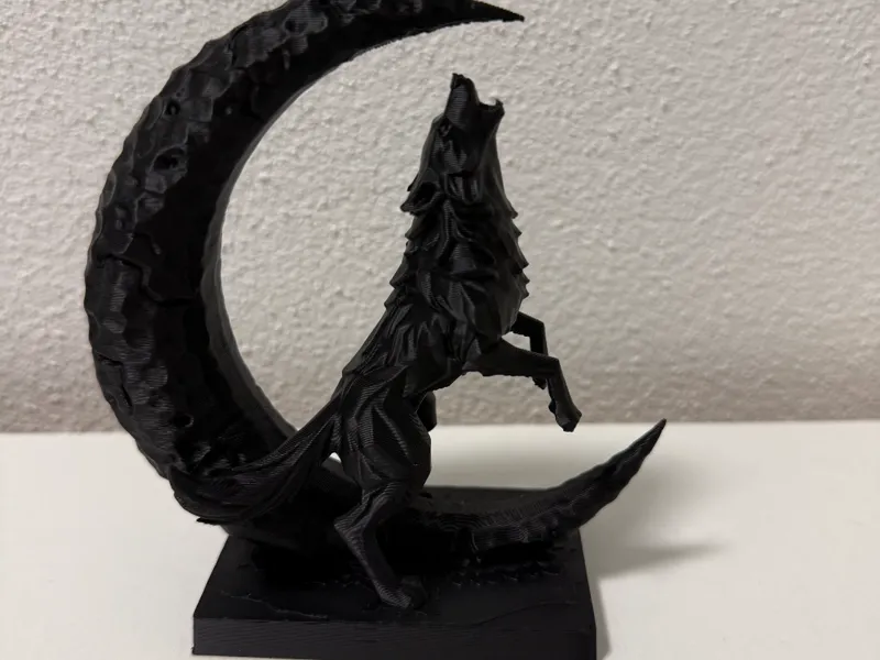 Midnight Howl - Low-Poly Wolf & Textured Moon