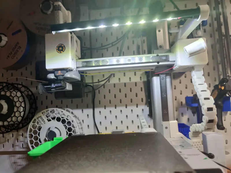 A1 Mini LED Halter