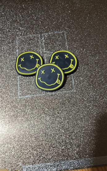 Miniatura 2 do modelo 3D nirvana magnet