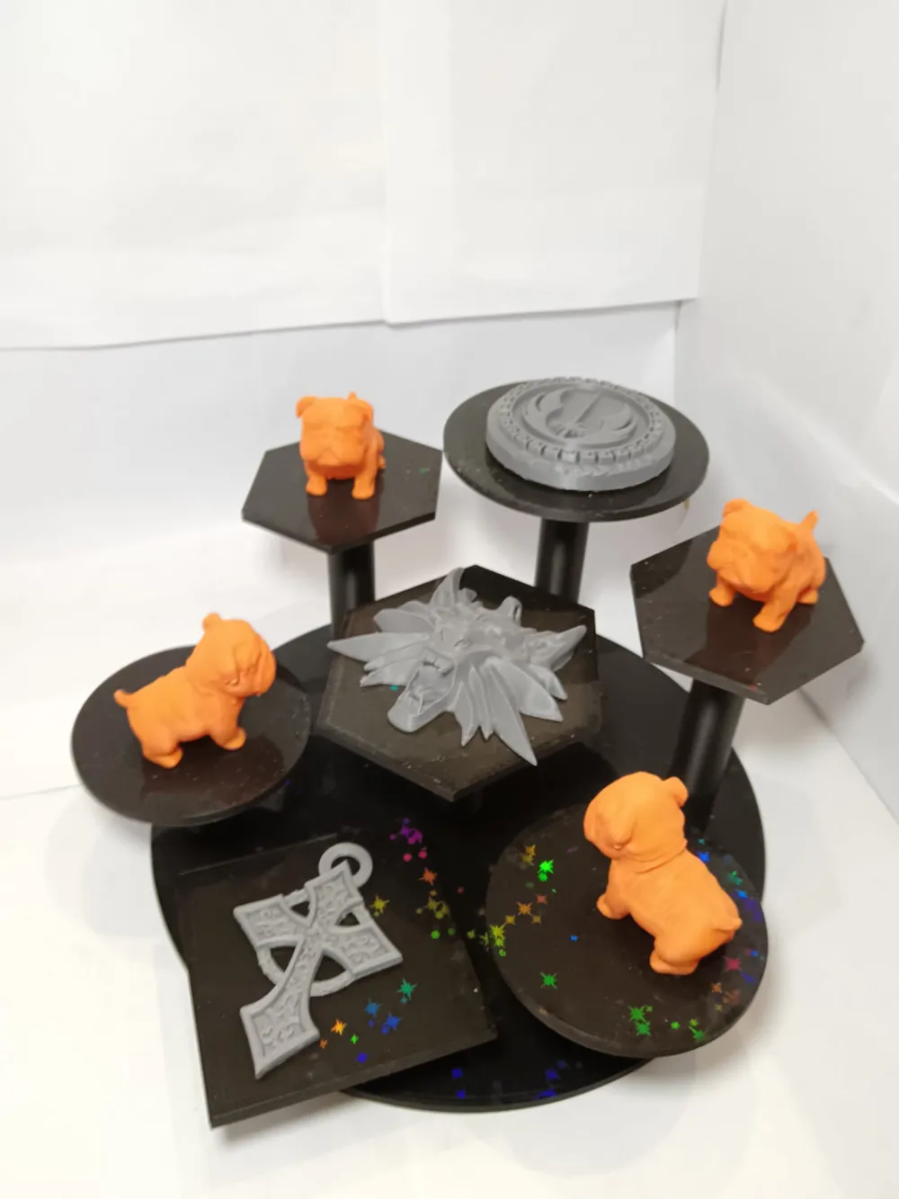 Modular Display Stand - Free 3D Print Model - MakerWorld