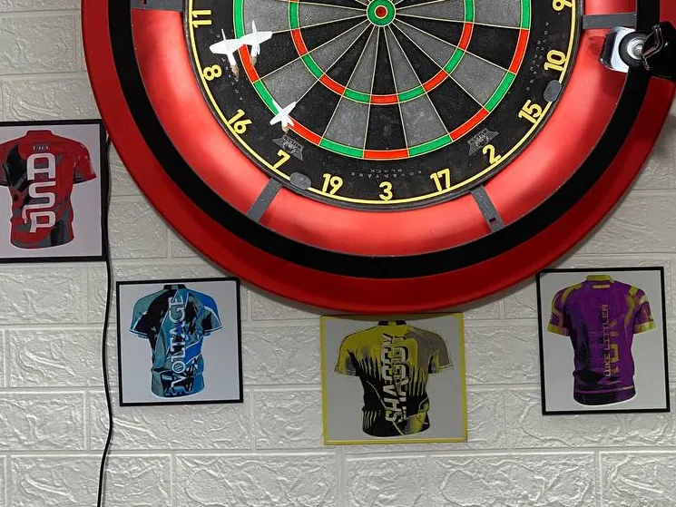 3D Dart Players Shirt Display Picture