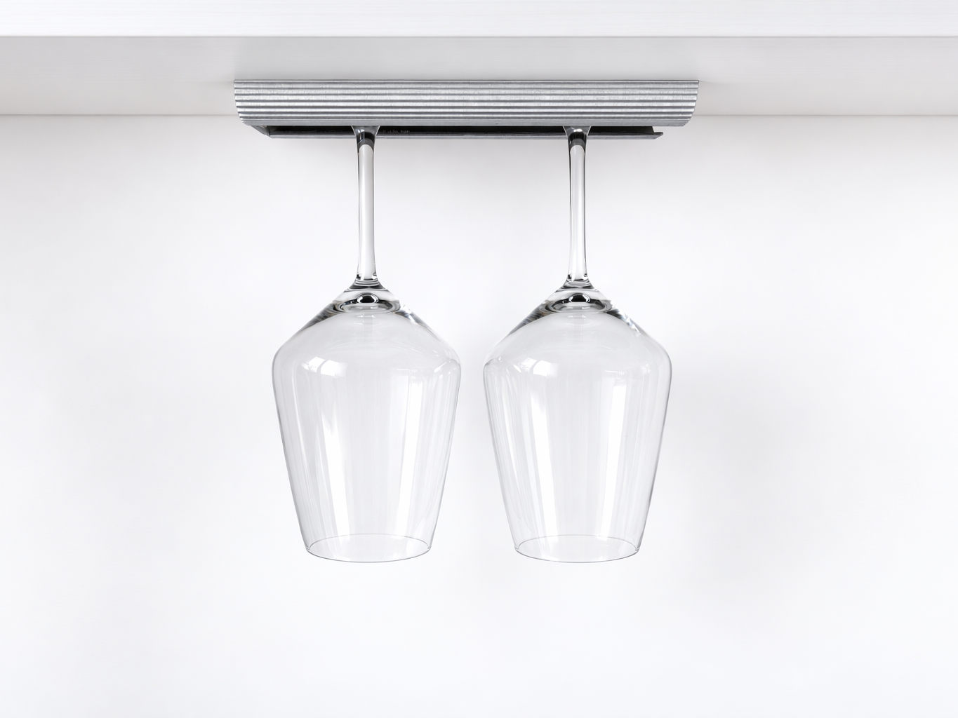 Modern hanger for wine glasses