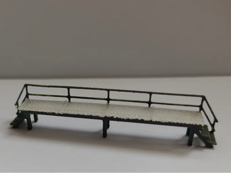 Service platform scale 1:160