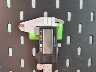 Caliper Holder (Ikea Skådis)