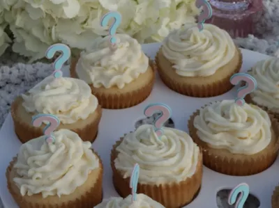 Question Mark Cake Topper