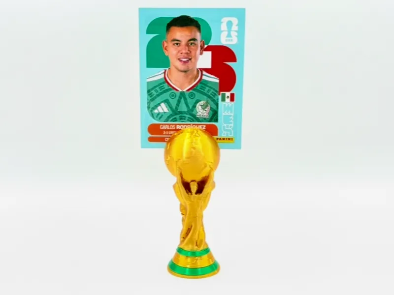 (Fixed) World Cup Trophy Card Display