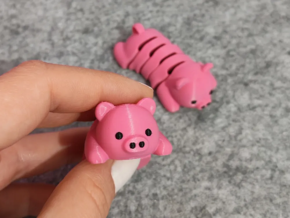 Articulated Flexi Pig - Free 3D Print Model - MakerWorld