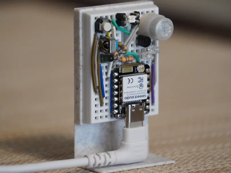 Mini Breadboard Stand