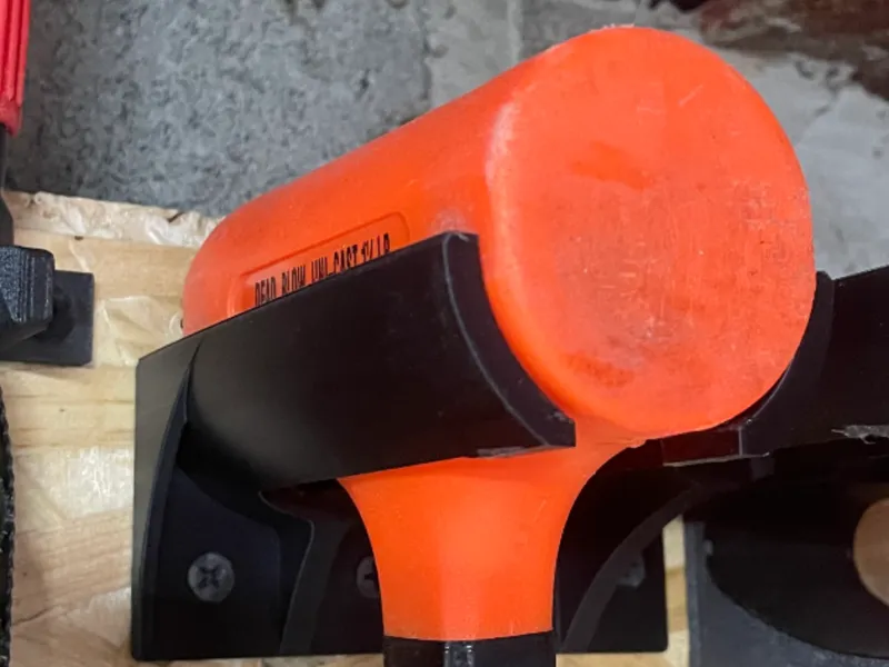 Deadblow hammer holder