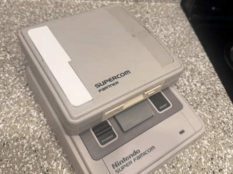 SuperCom Partner Replacement Hinge Rev 3.1
