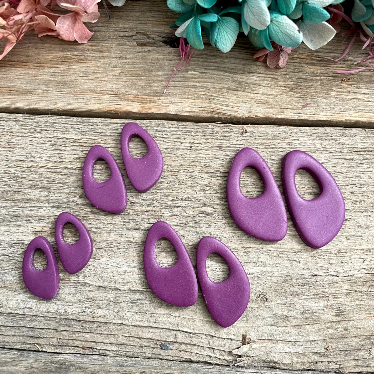 Madeline Earring Cutter view 3