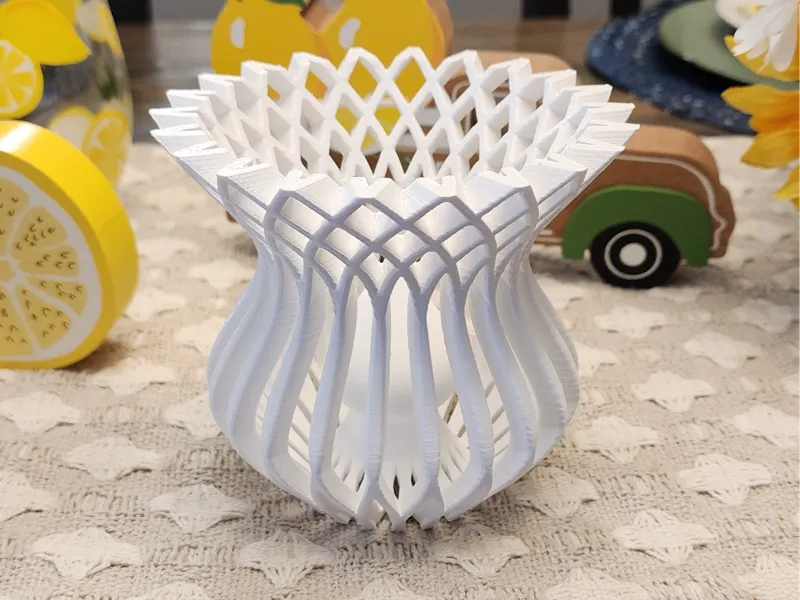 Lattice Vase - Tear Drop Series