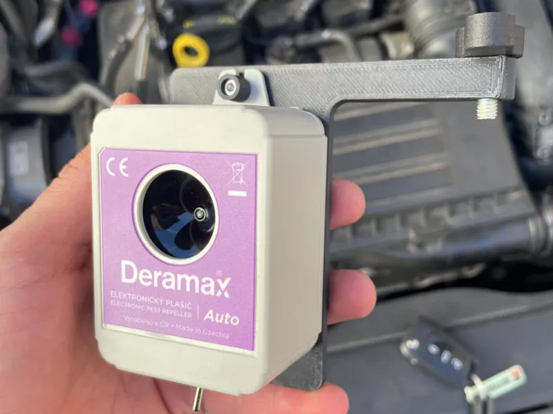 Deramax bracket for VW Golf 7