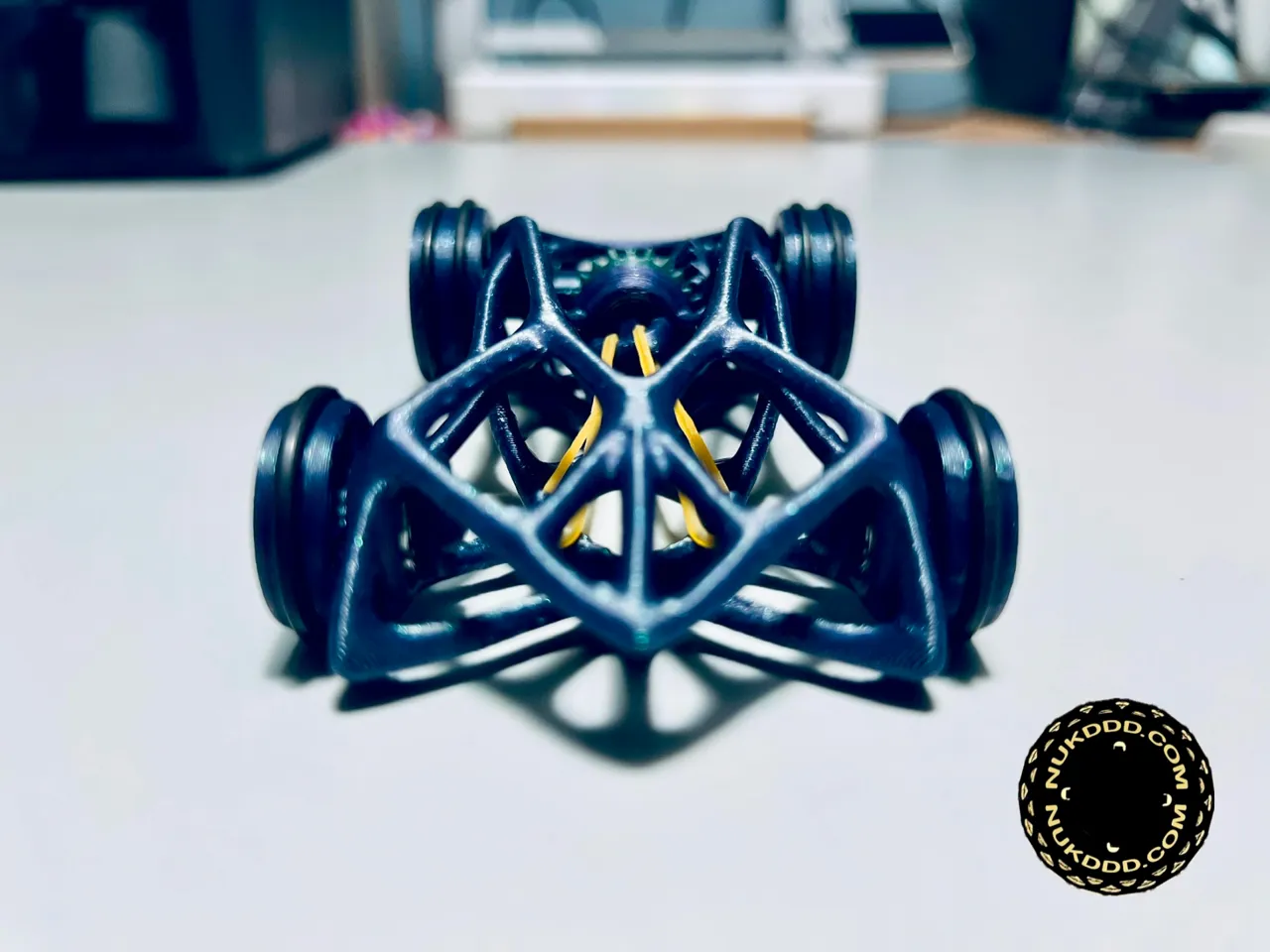 Pocket Rubber Band Racer view 3